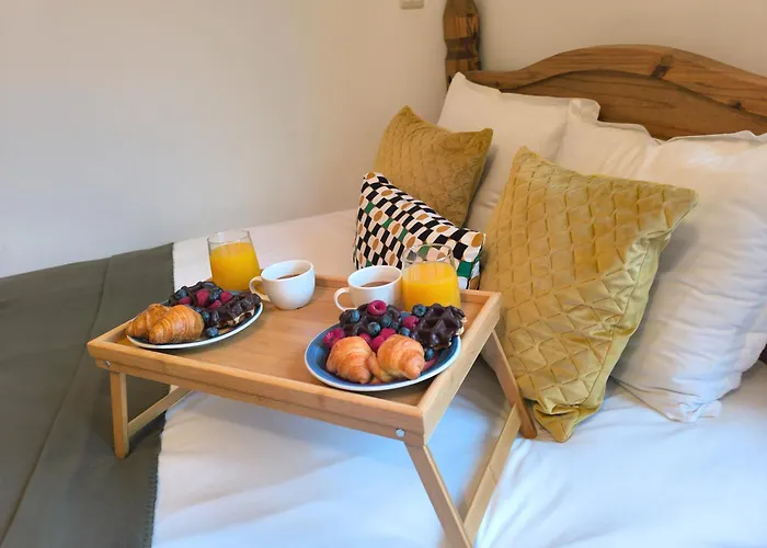 Apartman Pine's - Cozy With Free Bottle Of Wine, Private Wifi, Free Parking