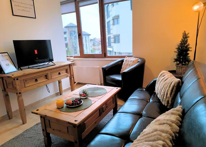 Апартамент Pine's - Cozy With Free Bottle Of Wine, Private Wifi, Free Parking