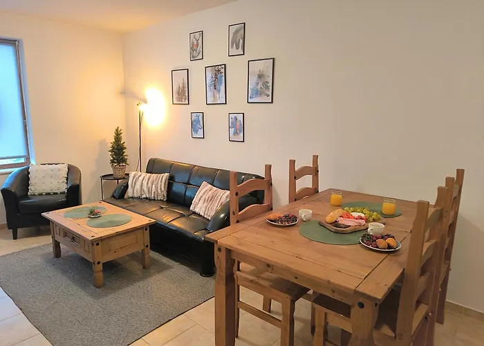 Pine's - Cozy With Free Bottle Of Wine, Private Wifi, Free Parking Апартамент